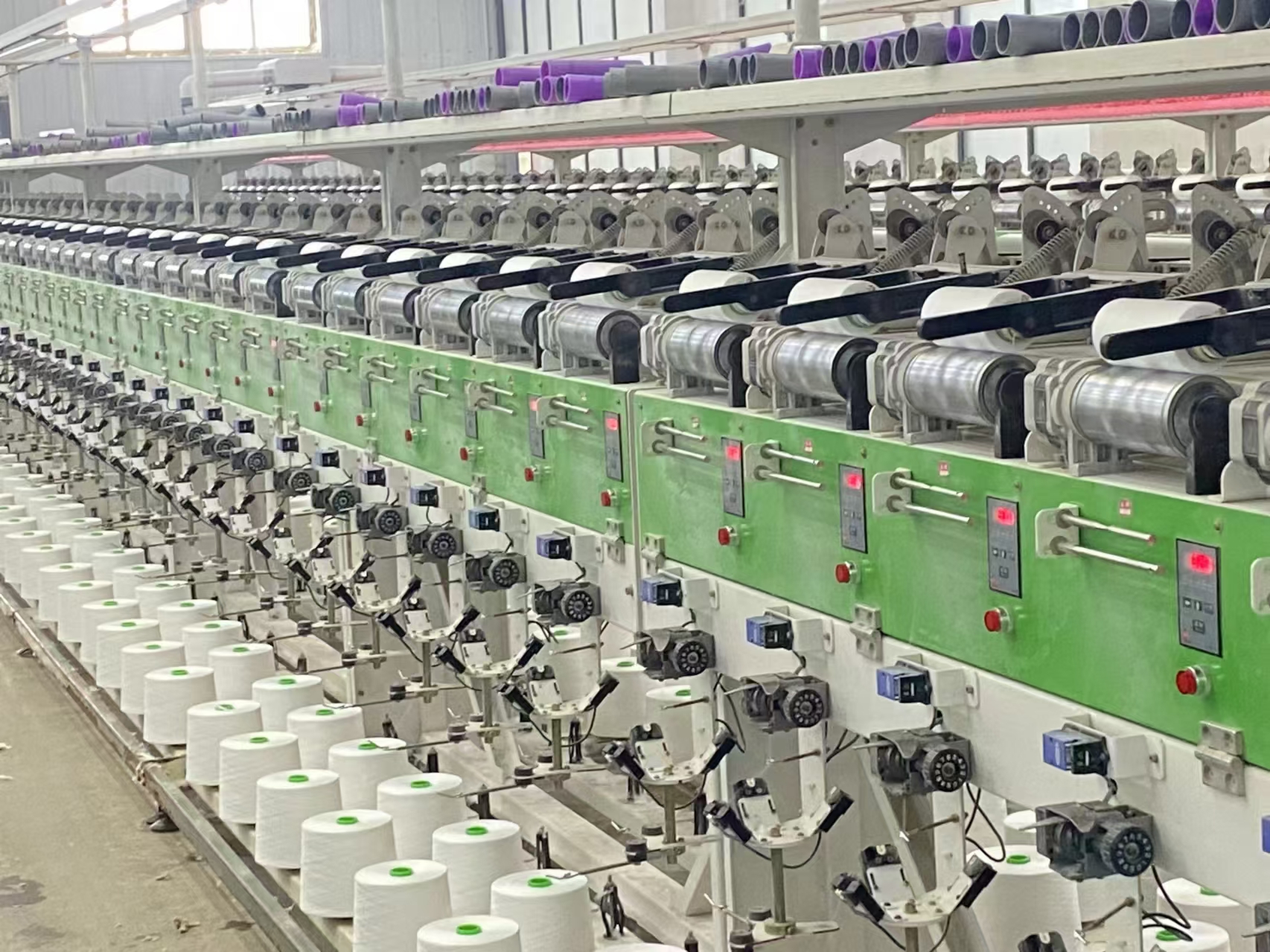 30s/3 Greige Polyester Thread