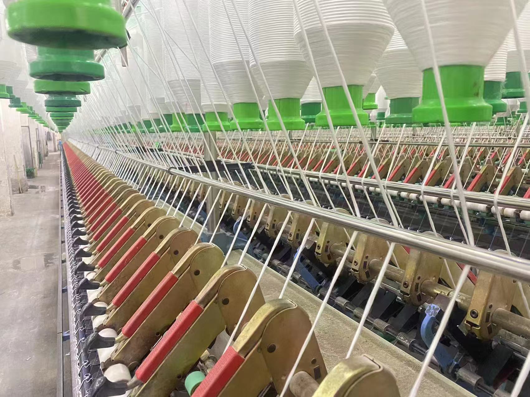 40s/2 Greige Polyester Thread
