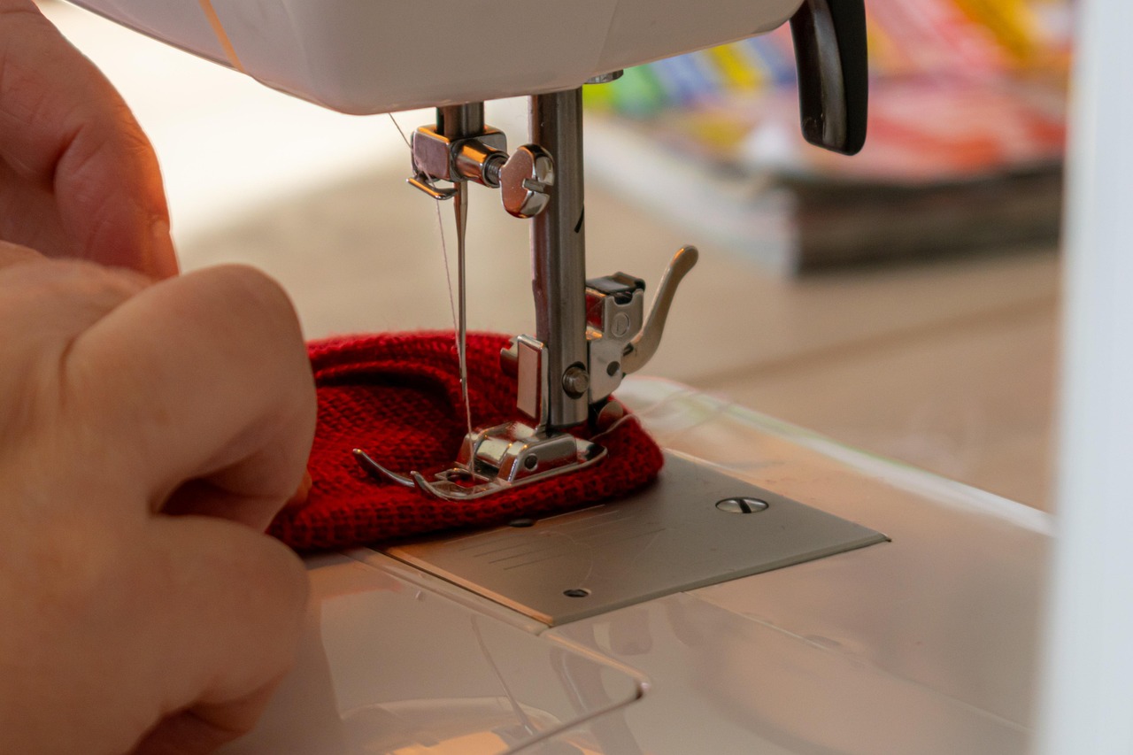 40s/2 Greige Polyester Thread